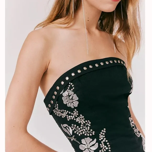 ⚡️Free People Kiada Mini Dress Floral Embroidery size L